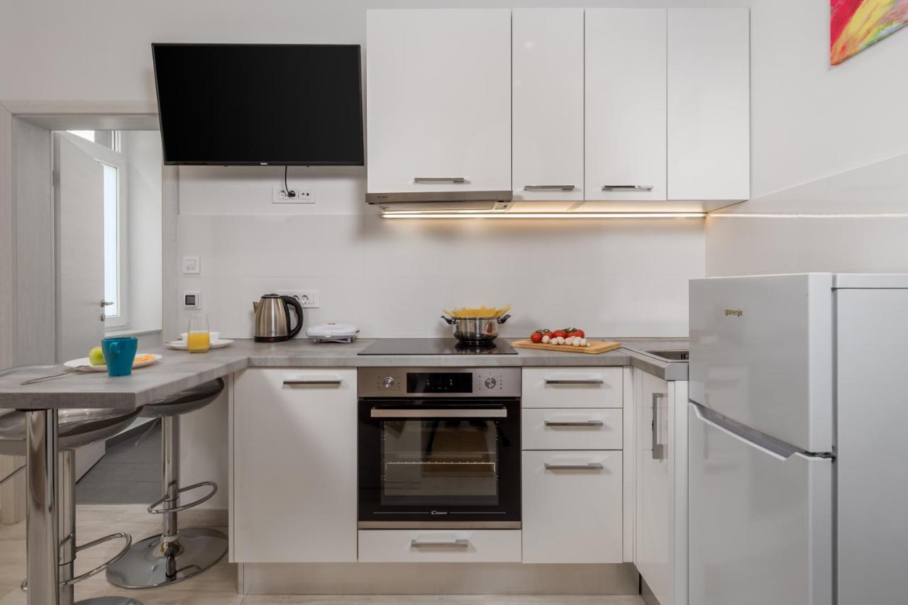 Lux Apartments リエカ エクステリア 写真